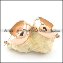 shiny rose gold smooth stainless steel earring e000789