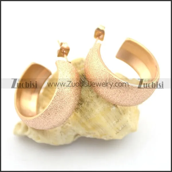 rose gold earrings crafted sand blasting e000907