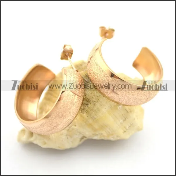 rose gold trendy earrings engraved star e000904