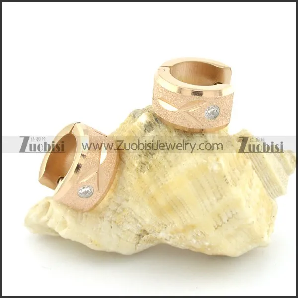 13mm wide rose gold unique cutting earring e000774