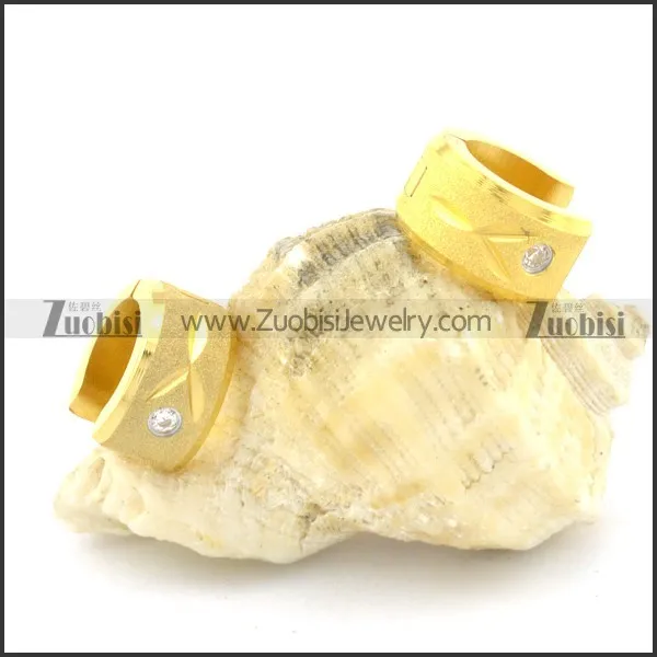 7mm thick gold plating unique cutting earring e000773
