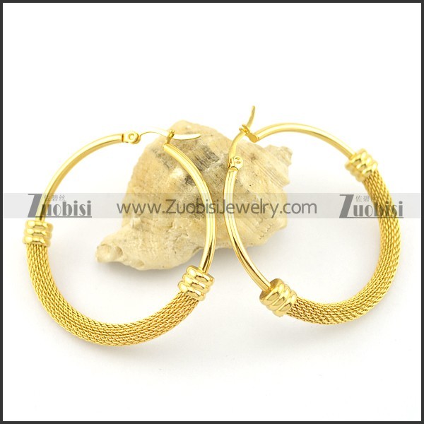 6mm wide gold clip on earrings e000873