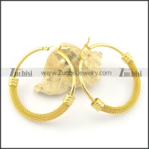 6mm wide gold clip on earrings e000873