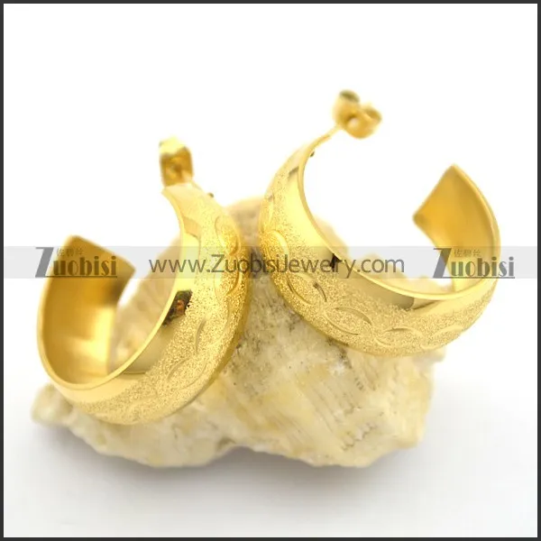 gold fashion earrings for elegant ladies e000900