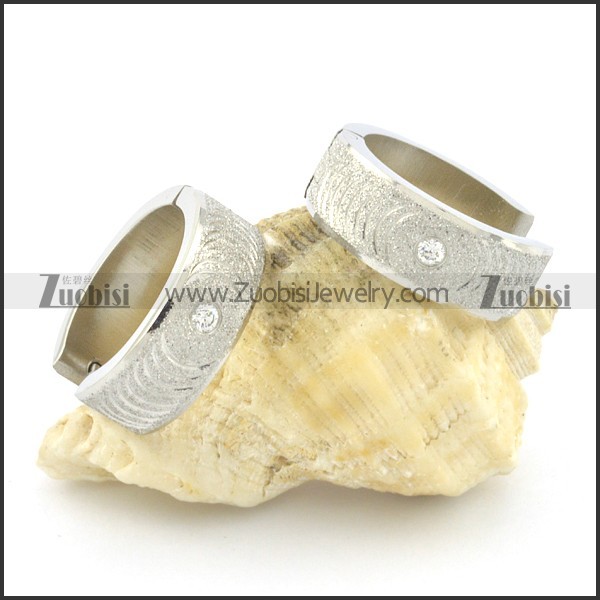 stainless steel cutting earring e000743