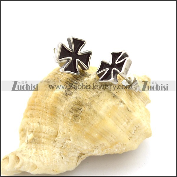 Small Cute Black Cross Earring e001026