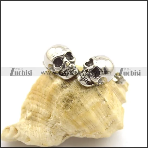 Shiny Bareheaded Skull Earring e001030