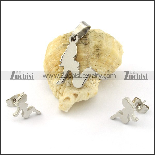 Lovely Jewelry Set in Stainless Steel Metal including Pendant an Earring -s000702