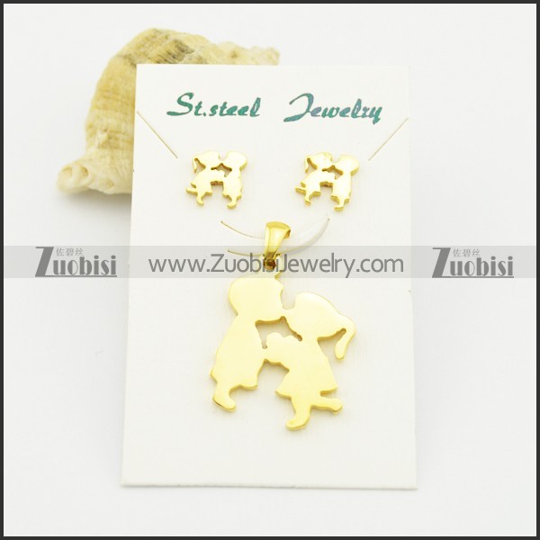 gold tone boy and girl pendant and earring set s000929