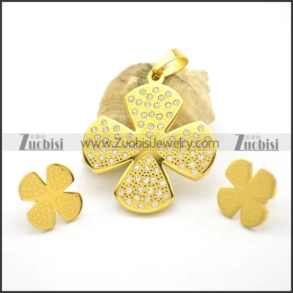 Gold Four-leaf Clover Pendant and Earring Set s001040