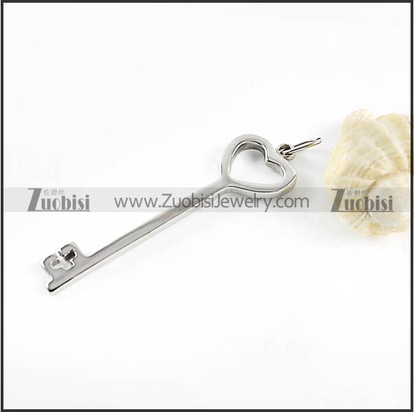 Key Pendant in Stainless Steel - p000111