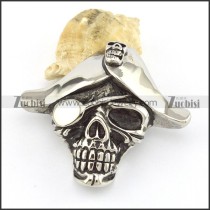 steel one-eyed skull with a cap p001547