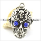 blue eye casting skull pendant with little skull head p001365