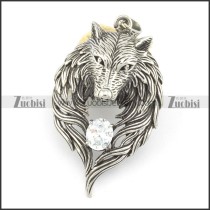 wolf pendnat with clear zircon stone p001531