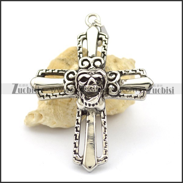 hollow skull cross pendant p001713