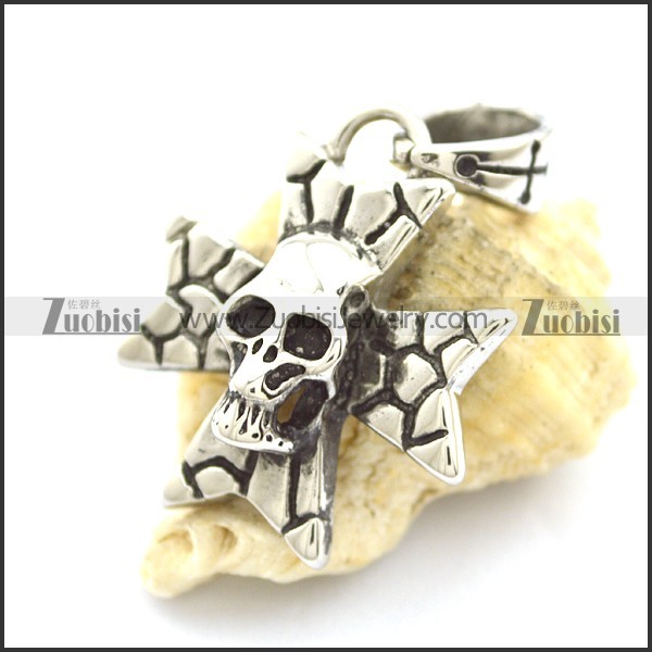 Skull Head Iron Cross Pendant p002155