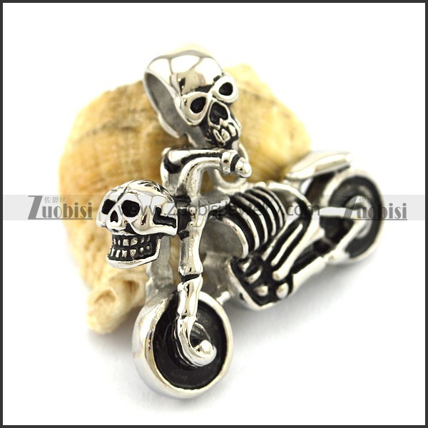 Punk Stainless Steel Skull Motorcycle Pendant p002827