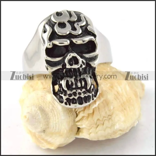 Stainless Steel Skull Ring - r000295