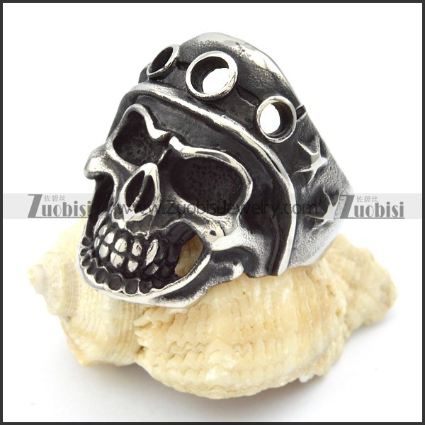 Stainless Steel Skull Ring - r000317