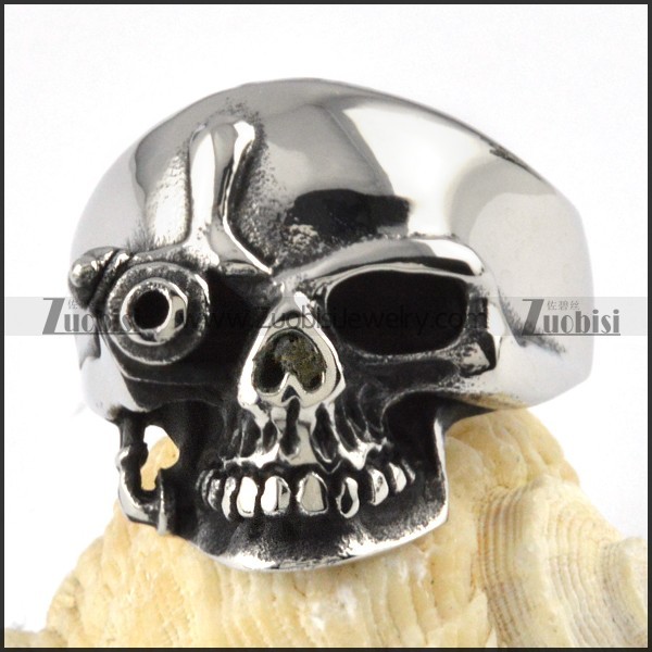 Steel One-eyed Skull Ring - r000076