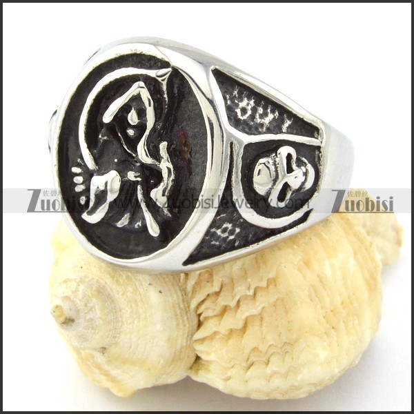 enjoyable 316L Steel Skull Rings for Motorcycle Bikers -r000828