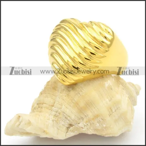 Stainless Steel Gold Ring with Heart Shapped -r000398