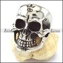 Mens Skull Ring in Stainless Steel for Motorcycle Bikers -r000748