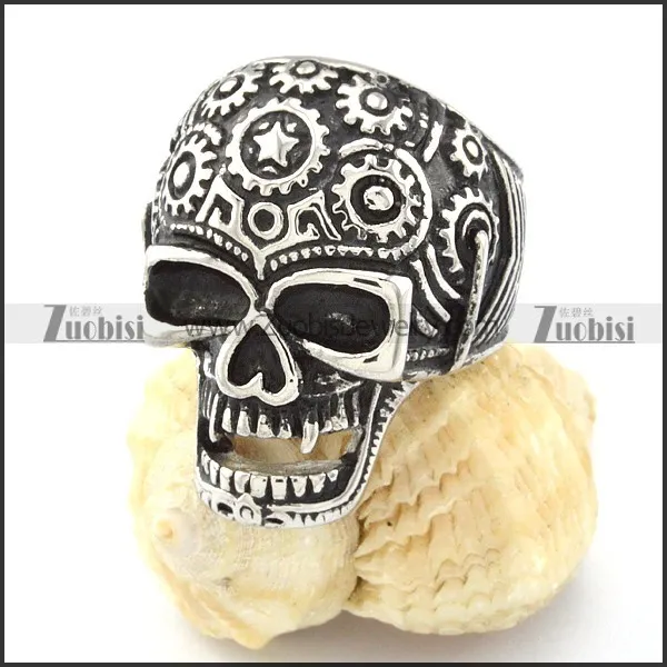 Mens Skull Ring in Stainless Steel for Motorcycle Bikers -r000715
