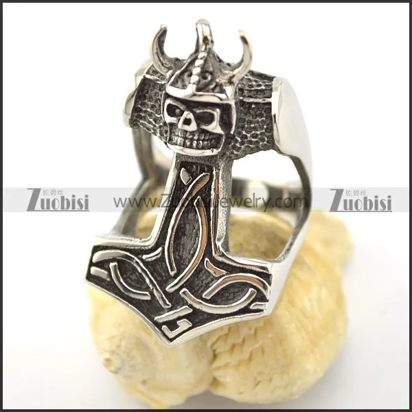 Wearing Horn Cap skull stainless steel rings r001581