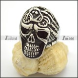 skull ring using 2 hands holding motorcycle on forehead r001703
