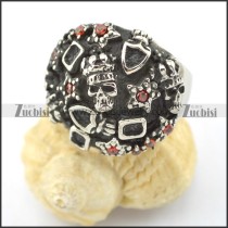 skull head ring with small red rhinestones r001607