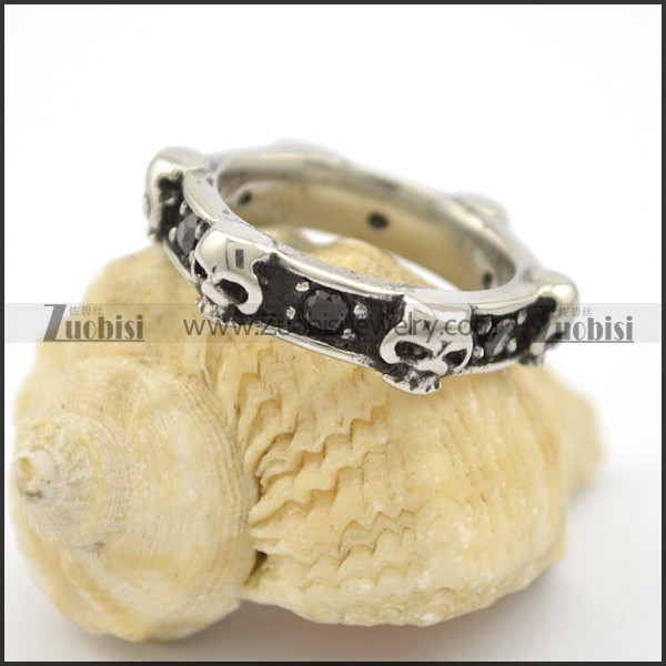 Skull Flat Ring with Black Stones r001733