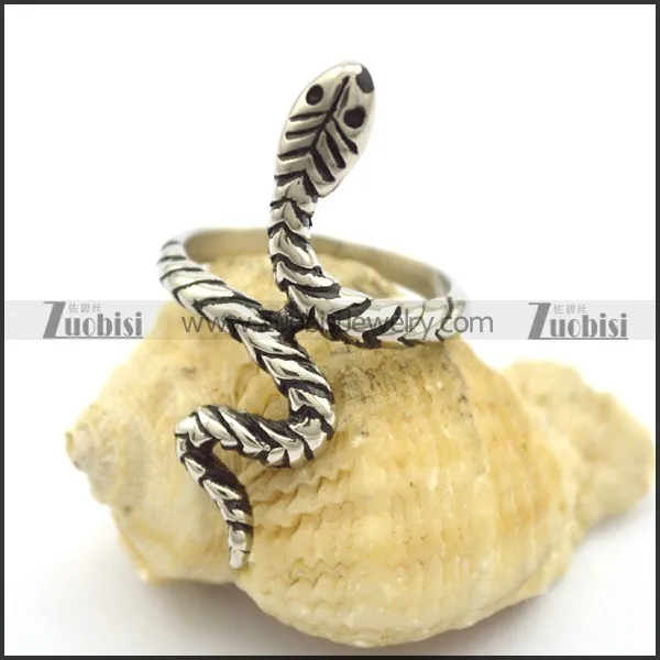 Simple Snake Ring r001846