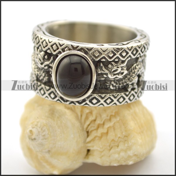 BOY MEETS GIRL Ring with Black Oval Stone r002512