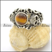 Amber Round Stone Two Skull Heads Ring r002509
