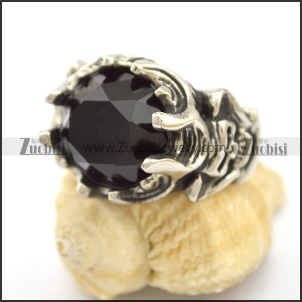 Skull Engagement Ring with Black Facted Stone r002707