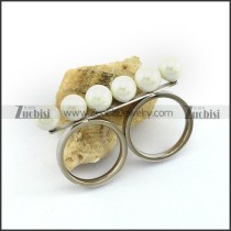 Two Finger Rings with 6 Off-white Plastic Pearls r002984