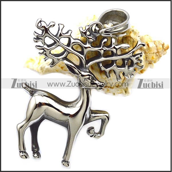 Stainless Steel Christmas Deer Pendant p009148