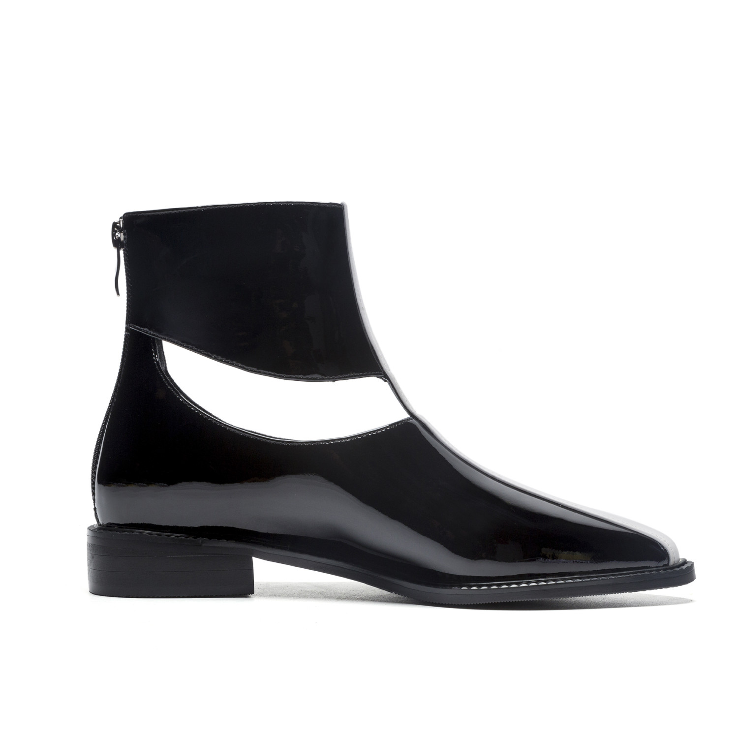 short flat boots for women