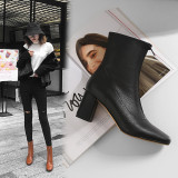 Autumn/winter 2018 women's shoes Korean women's shoes style simple pure color pointed thick with short style women's boots