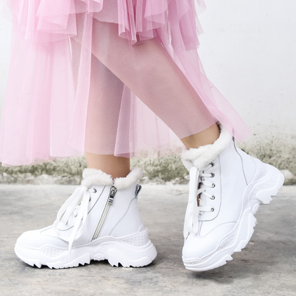 Fashion women's shoes in winter 2019 cross lacing personality casual shoes add wool upset big size 40 white pure color zipper
