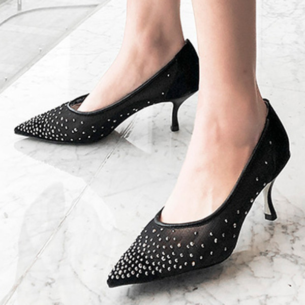 Arden Furtado summer 2019 fashion trend women's shoes black pointed toe stilettos heels pumps slip-on wire side wedding shoes