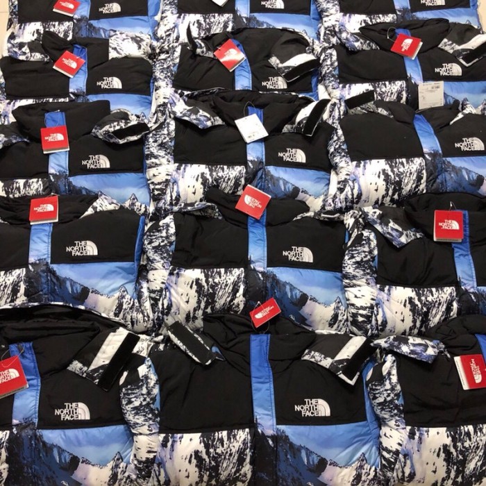 SUPREME X THE NORTH FACE MOUNTAIN PUFF JACKET