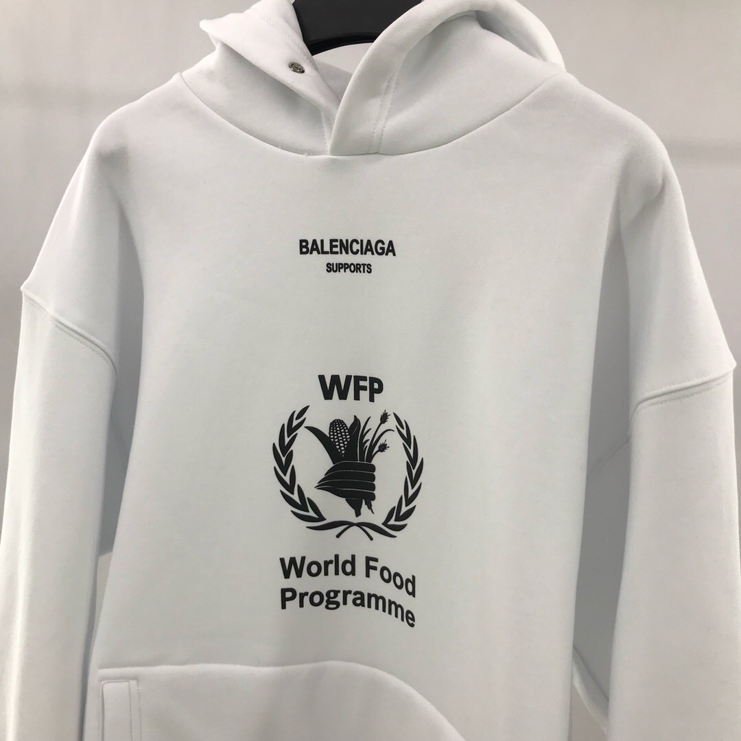 男の子向けプレゼント集結 バレンシアガ ロゴ パーカー WFP 新品 