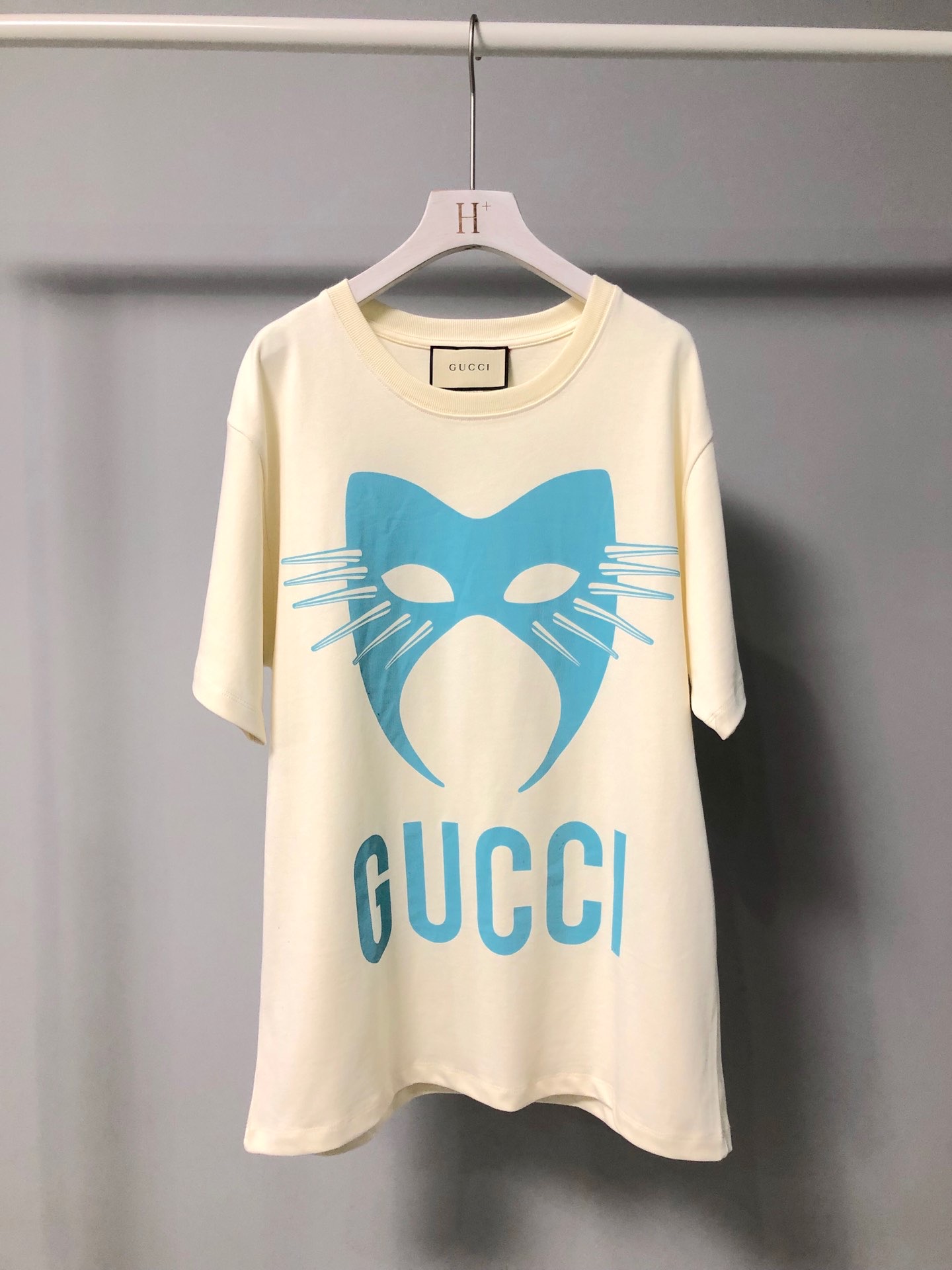 gucci manifesto t shirt