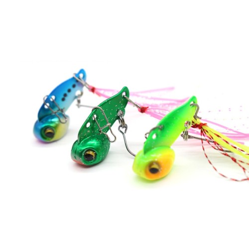 Spinner Spoon Crankbait Bass Fishing Lures Feather Fishing Tool Vibration  Bait