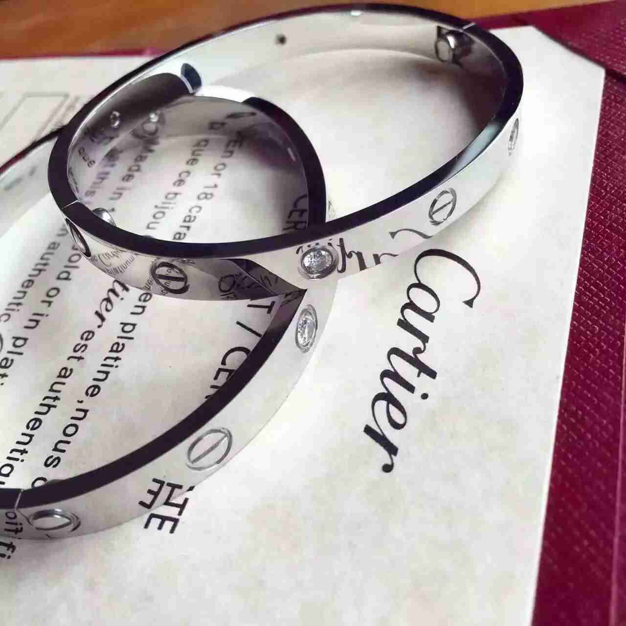 カルティエタンクフランセーズスーパーコピーカルティエタンクアメリカン偽物時計n品激安専門店